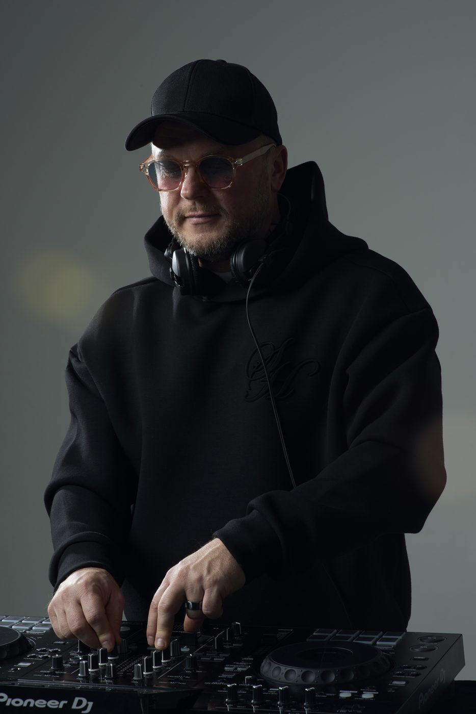 SILK-IN press photo